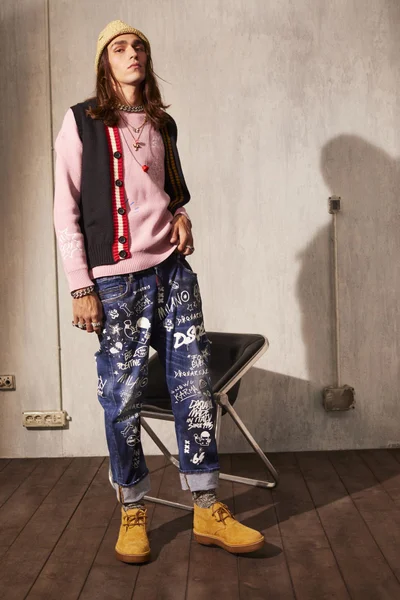 Look 8